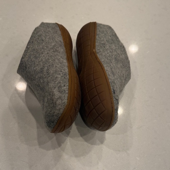 Women's Soft Gray Slippers - Picture 2 of 8